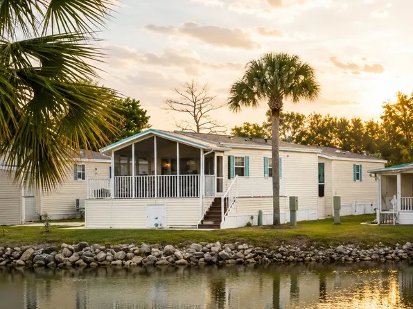192 Tuscarora Trl, Fort Myers Beach, FL 33931