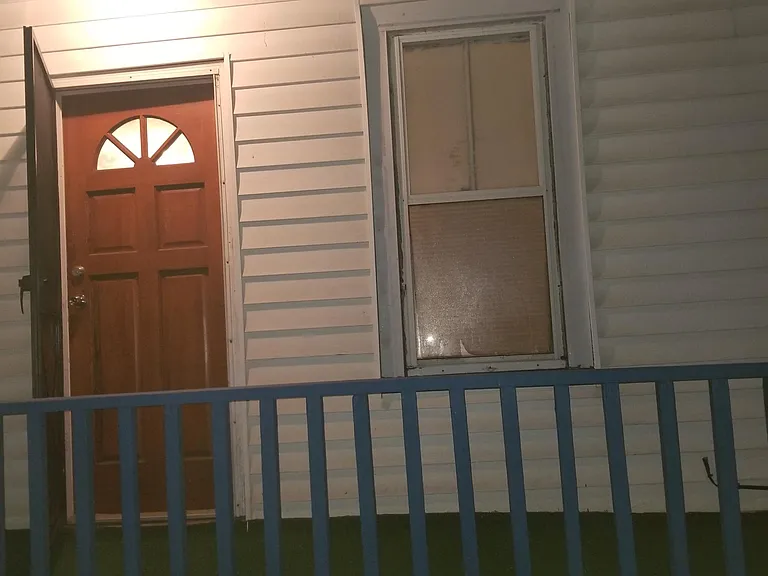 224 Johnson St #R — Photo 11