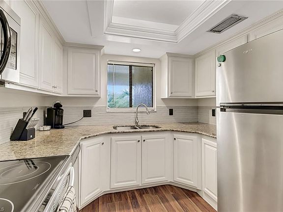 3rd image of 4396 Bowsprit Ct APT 4B