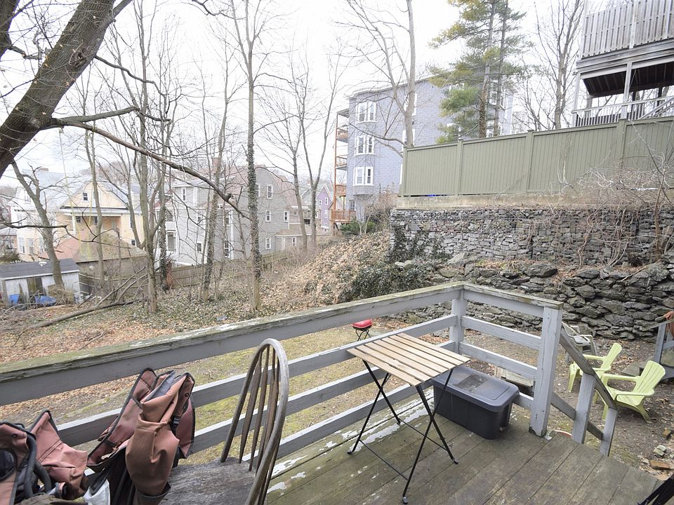 1st image of 89 Sheridan St #3