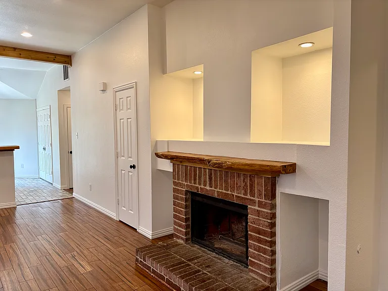 1660 Prescott Cir — Photo 6