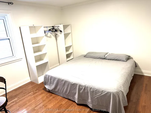 95 Poyntz Ave, Toronto, ON M2N 1J3