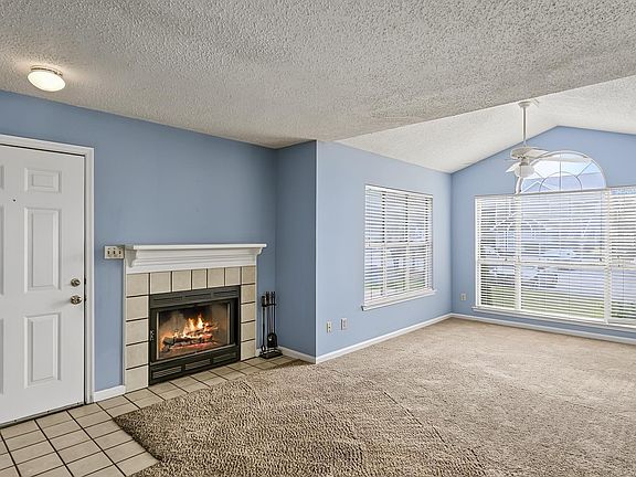 5th image of 186 Waters Edge Ln #186
