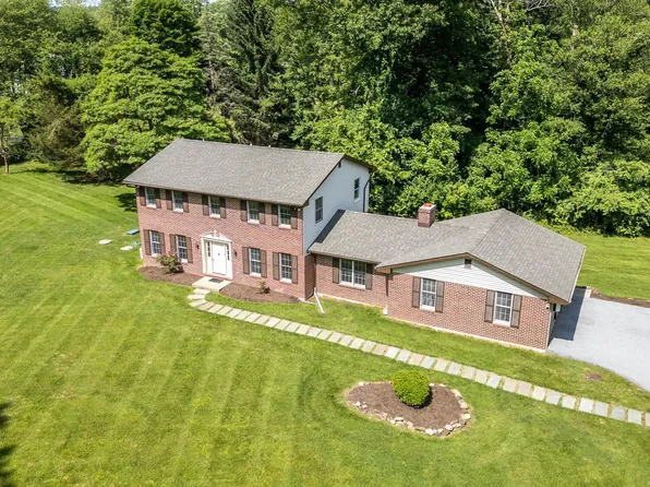 130 Davis Rd, Coatesville, PA 19320