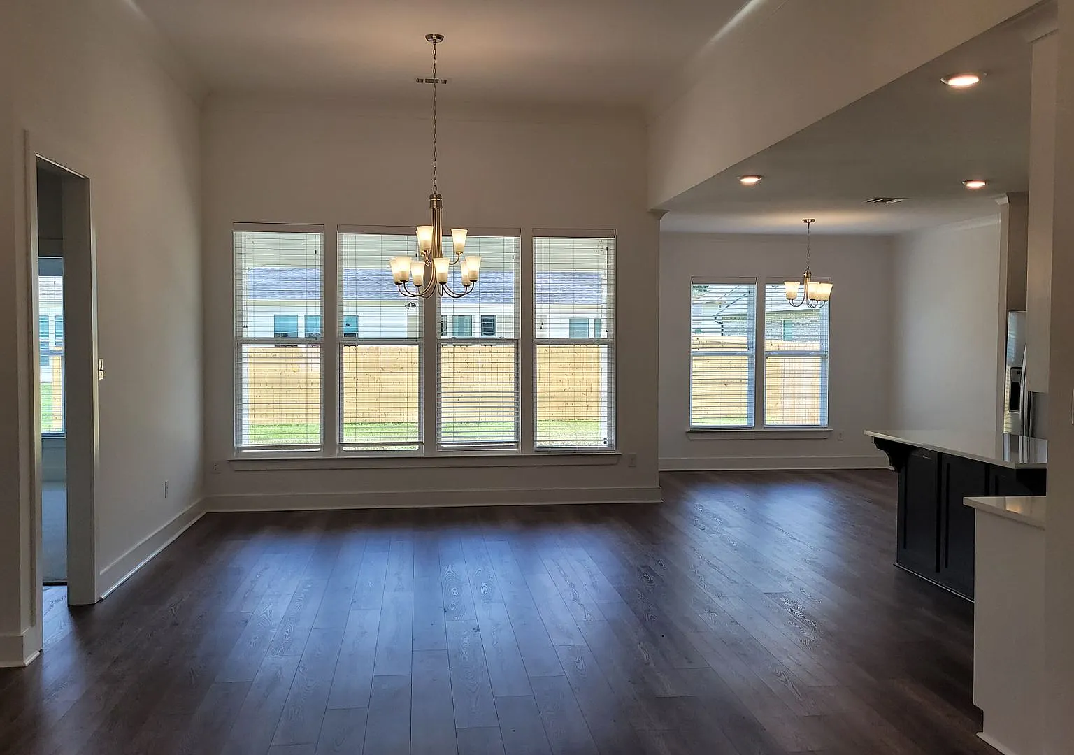 Beautiful 3 bedroom home plus office! $500 off first month with 30 day move in** — Photo 3