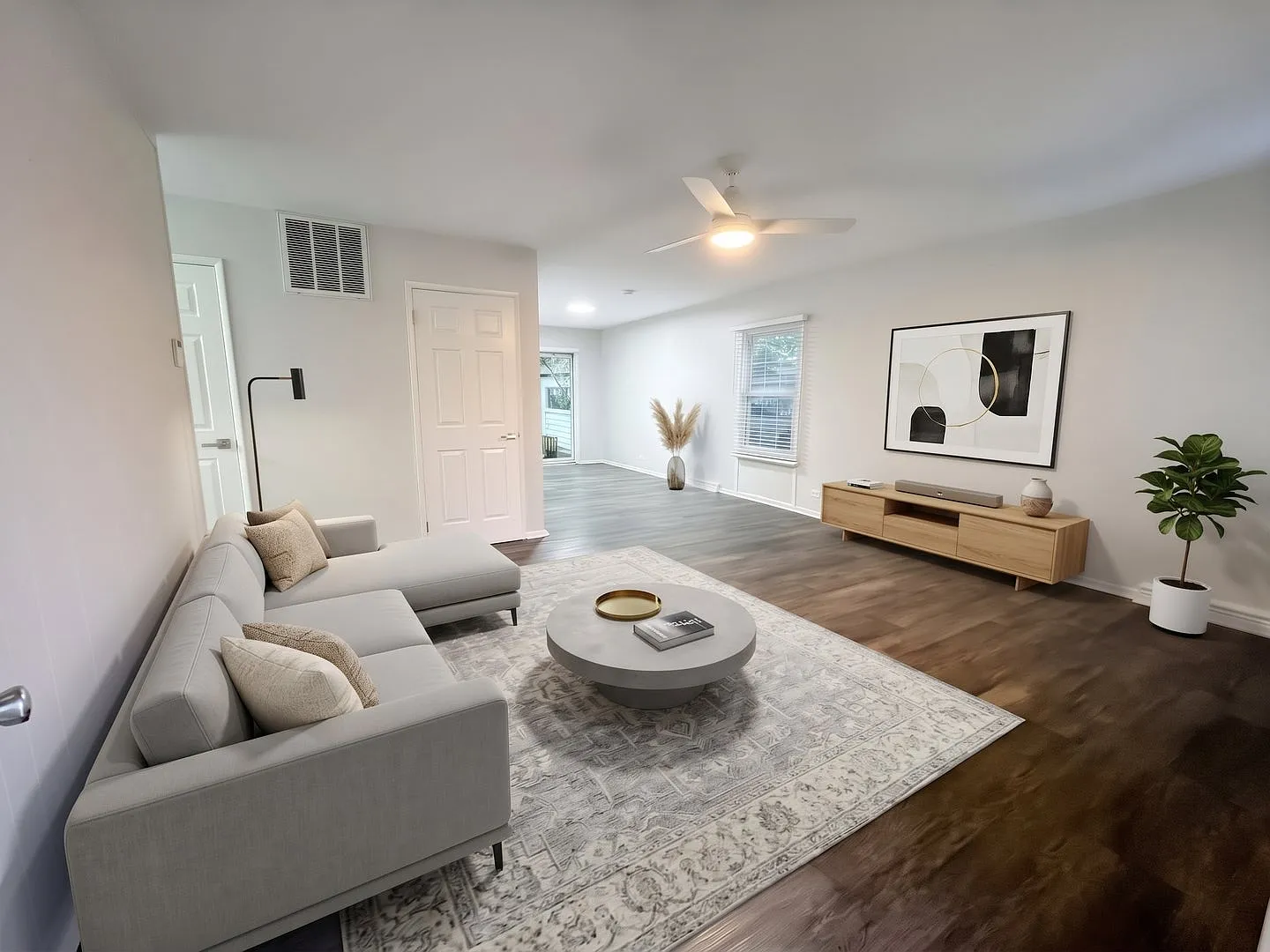4 bed, 1650 sqft, $3,500 — Photo 2
