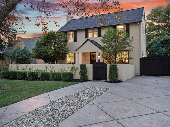 2808 Land Park Dr, Sacramento, CA 95818