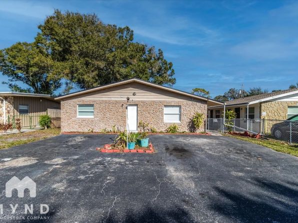 3719 136th Ave N APT A