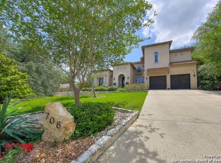 708 Canterbury Hill St, Terrell Hills, TX 78209