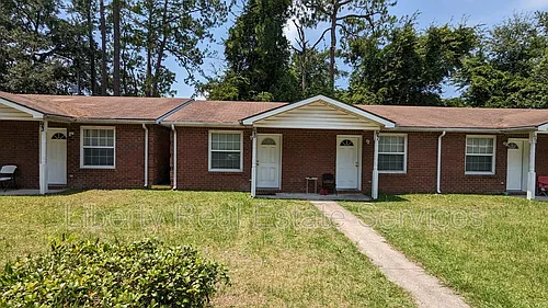 125 Rolland St Photo 1