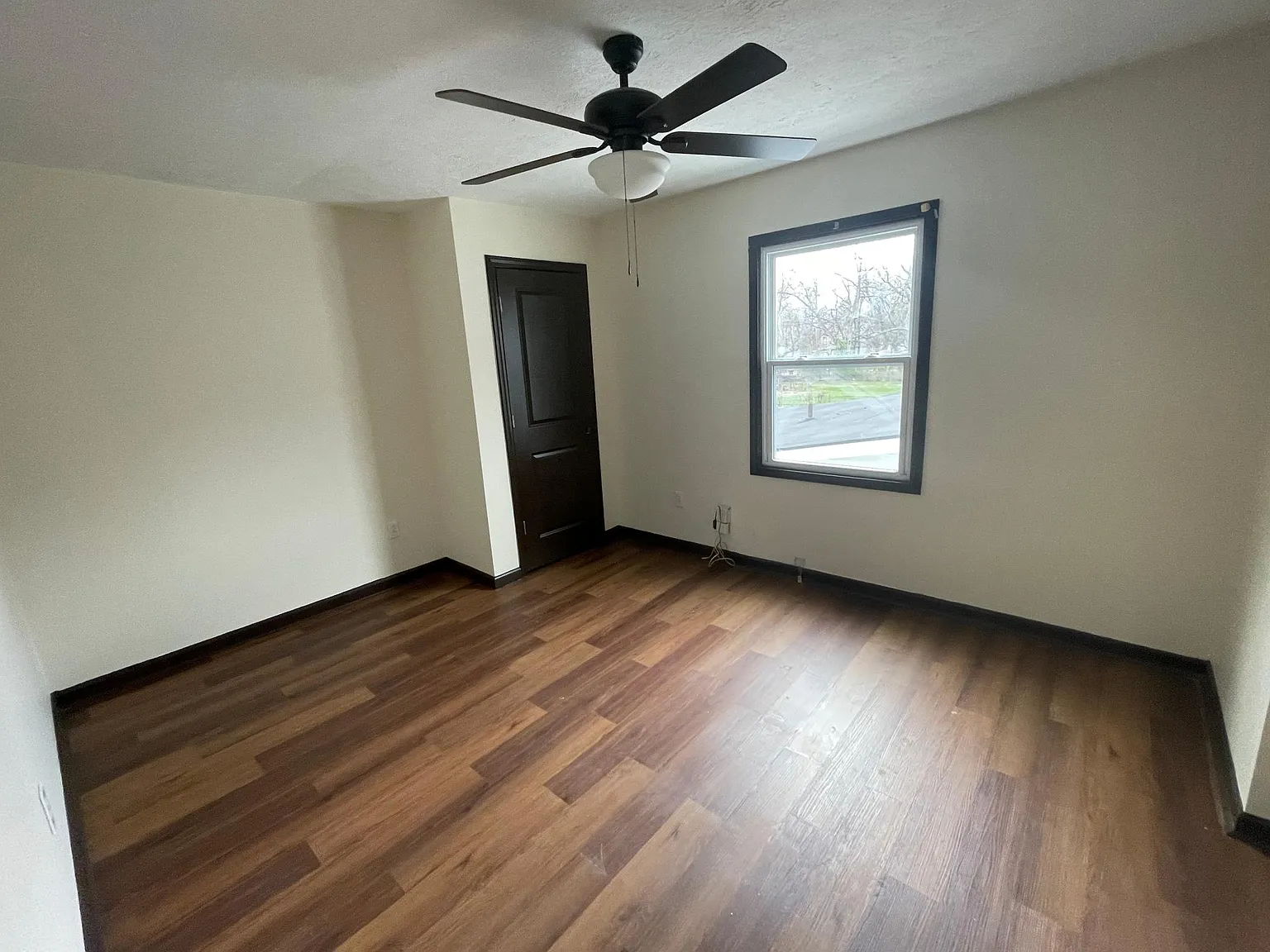 2 bed, 900 sqft, $1,000 — Photo 4