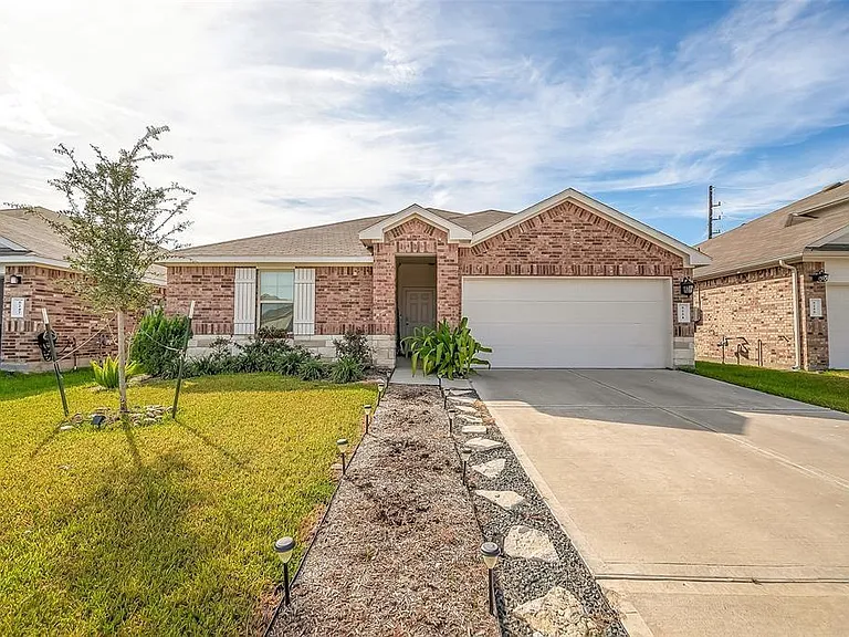 5251 Cherry Tallow Trl — Photo 1