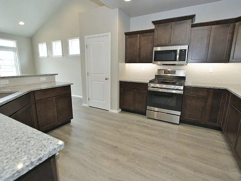33 N Mingus Ave — Photo 13