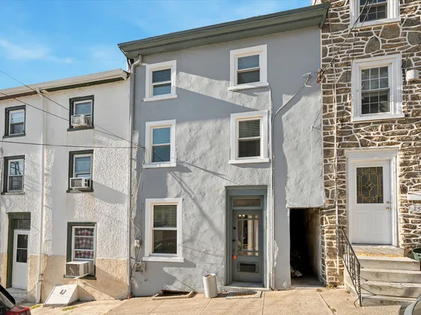 154 Grape St, Philadelphia, PA 19127
