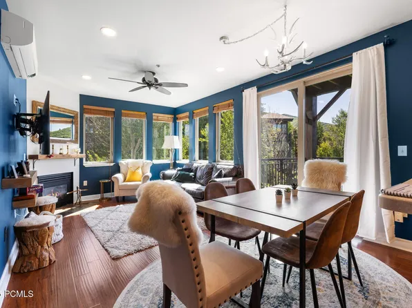 6785 N 2200 W APT A207, Park City, UT 84098