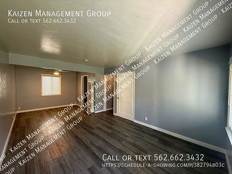 1968 Chestnut Ave #11 — Photo 3