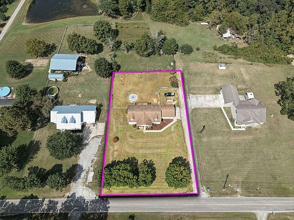 3rd image of 336 District Line Rd