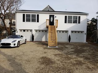 22 4th St, Highlands, NJ 07732