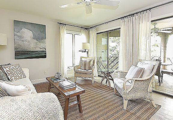 3rd image of 4779 Tennis Club Ln