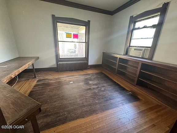 5th image of 217 N Pearl Ave