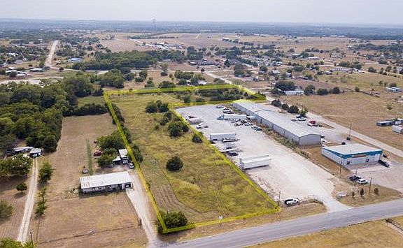 3rd image of 3812 S Burleson Blvd