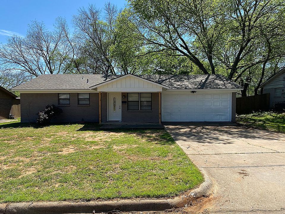 1st image of 305 Reaves Ct