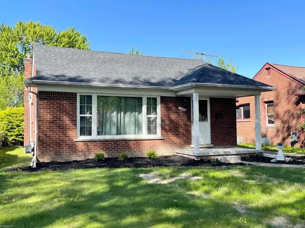 19993 Woodmont St, Harper Woods, MI 48225