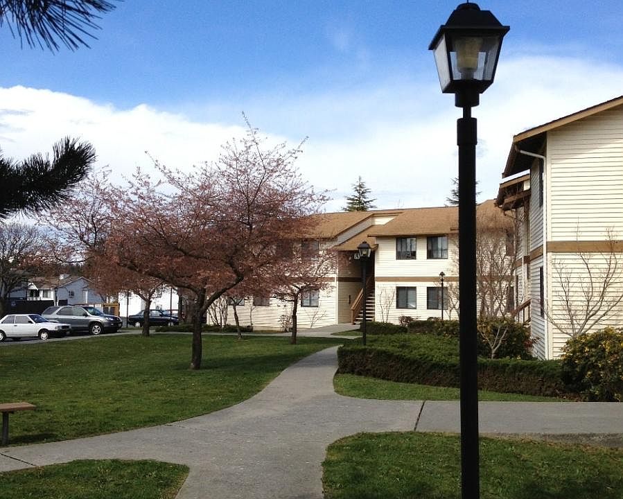 1st image of 601 SE 8th Ave APT B105