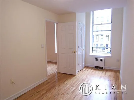 Rented by Kian Realty | media 17