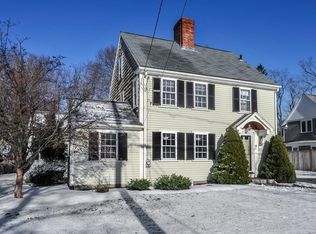 10 Stoddard Rd, Hingham, MA 02043