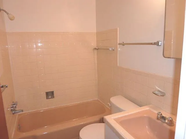 1443 Race St #21 — Photo 7