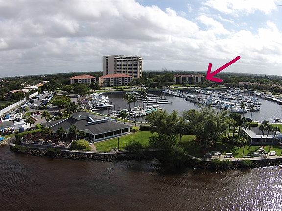 3rd image of 4821 S Landings Dr APT 301
