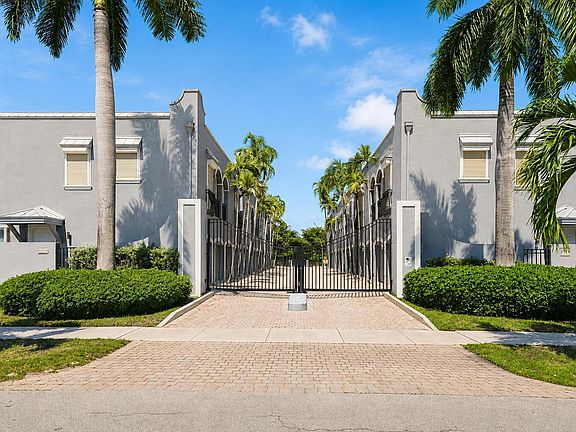 3rd image of 4619 Poinciana Street #7A
