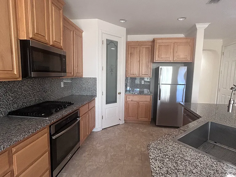 4724 Millner Way — Photo 4