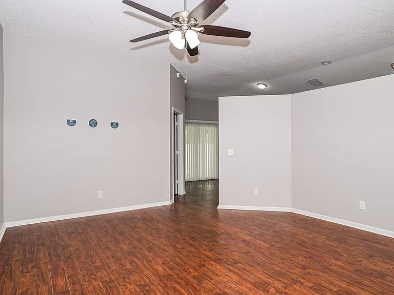 8237 Abbeyfield Dr — Photo 8