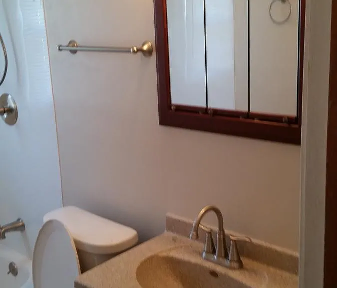 2502 Carlton Ct — Photo 2