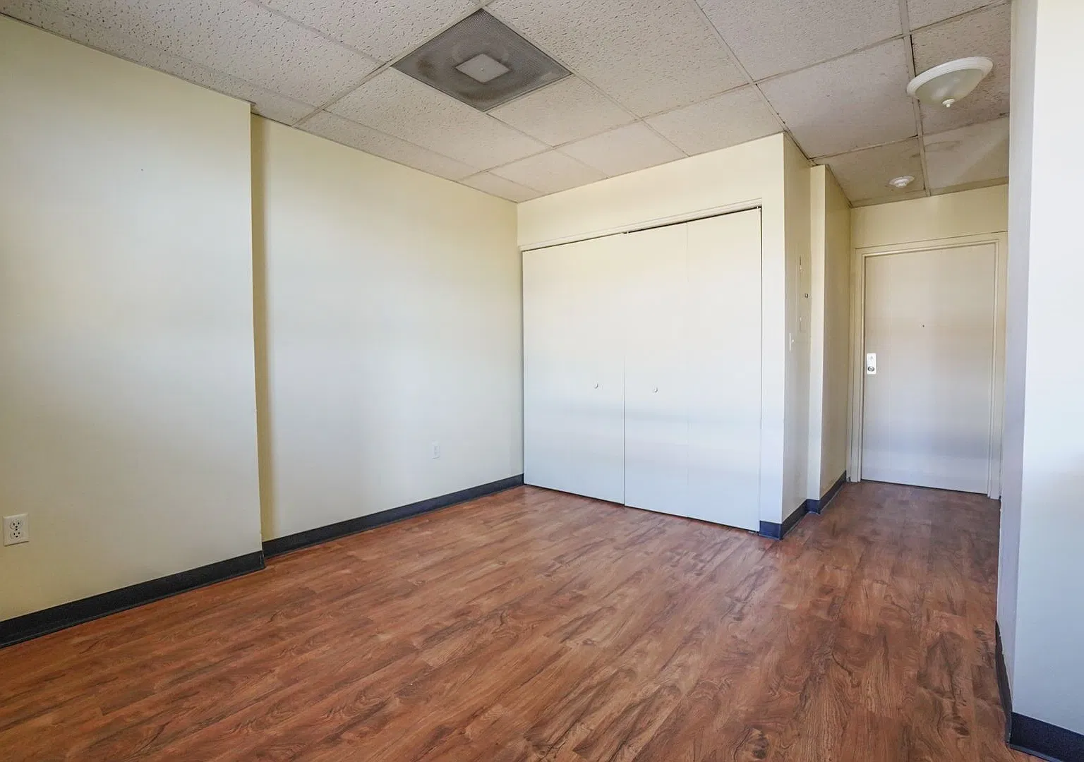 *Coming Soon* Lebanon School District 4th Floor 2 Bedroom 1 Bathroom Apartment For Rent — Photo 3