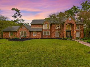 1910 Seven Maples Dr, Kingwood, TX 77345
