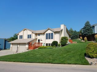 5009 Summerset Dr, Rapid City, SD 57702
