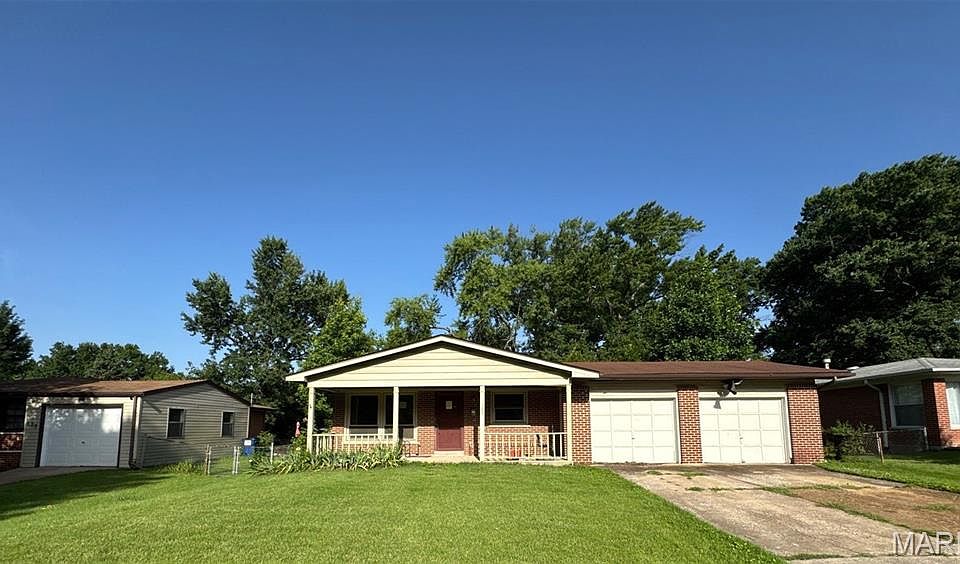 1st image of 125 Saint Benedict Ln