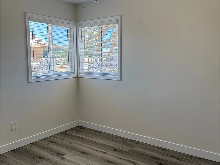 9966 Locust Ave — Photo 21