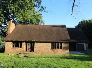 240 Bay Meadow Cir, Shawneetown, IL 62984