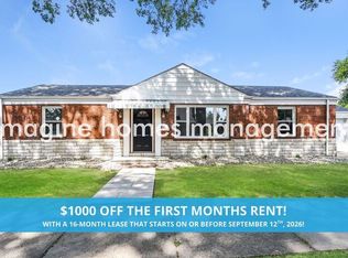 3821 Regal Pl, Saint Louis, MO 63109