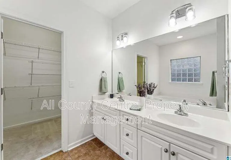 1001 Aronimink Dr — Photo 16