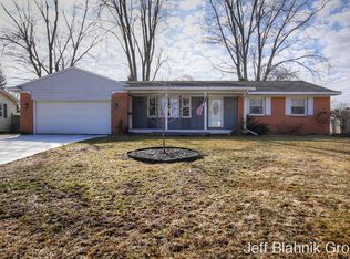 1642 Fairview St, Jenison, MI 49428
