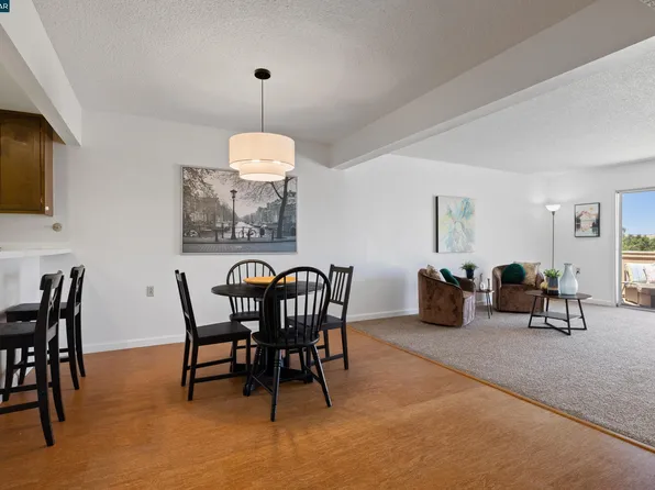 1348 Rockledge Ln APT 7, Walnut Creek, CA 94595