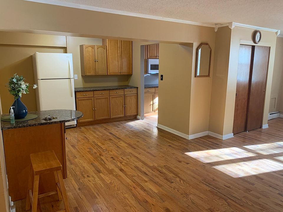 70 Grove Hill St, New Britain, CT 06052 Zillow