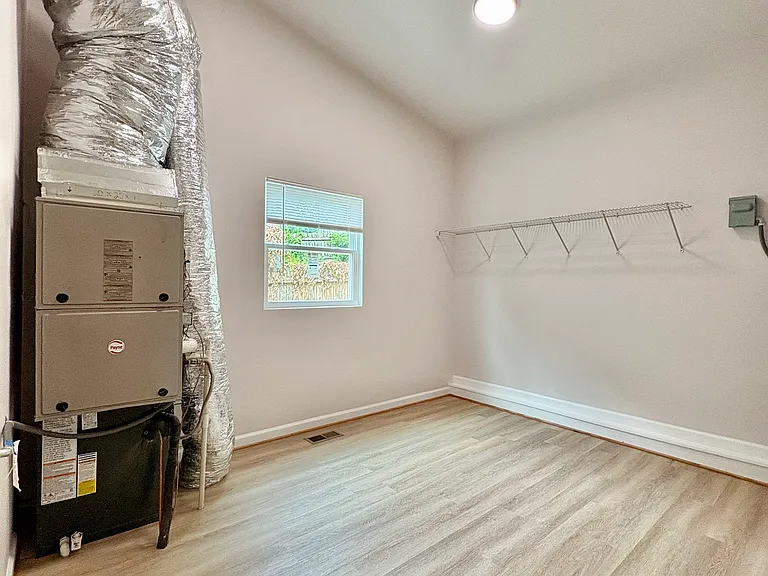 1226 Hull St — Photo 24