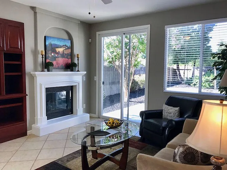 5796 Bridgecross Dr — Photo 9