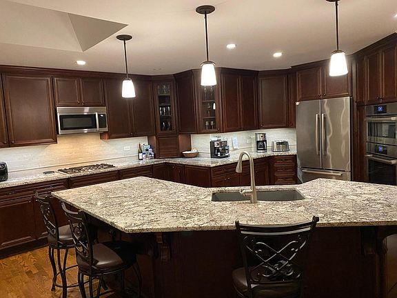 4th image of 1929 Forest Creek Ln